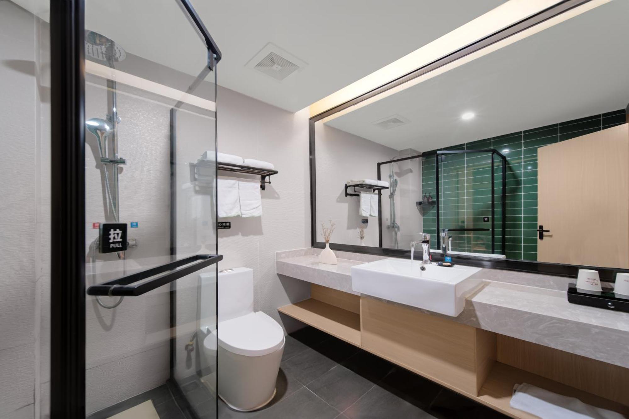 Bai Ling Hotel Nanning Eksteriør bilde
