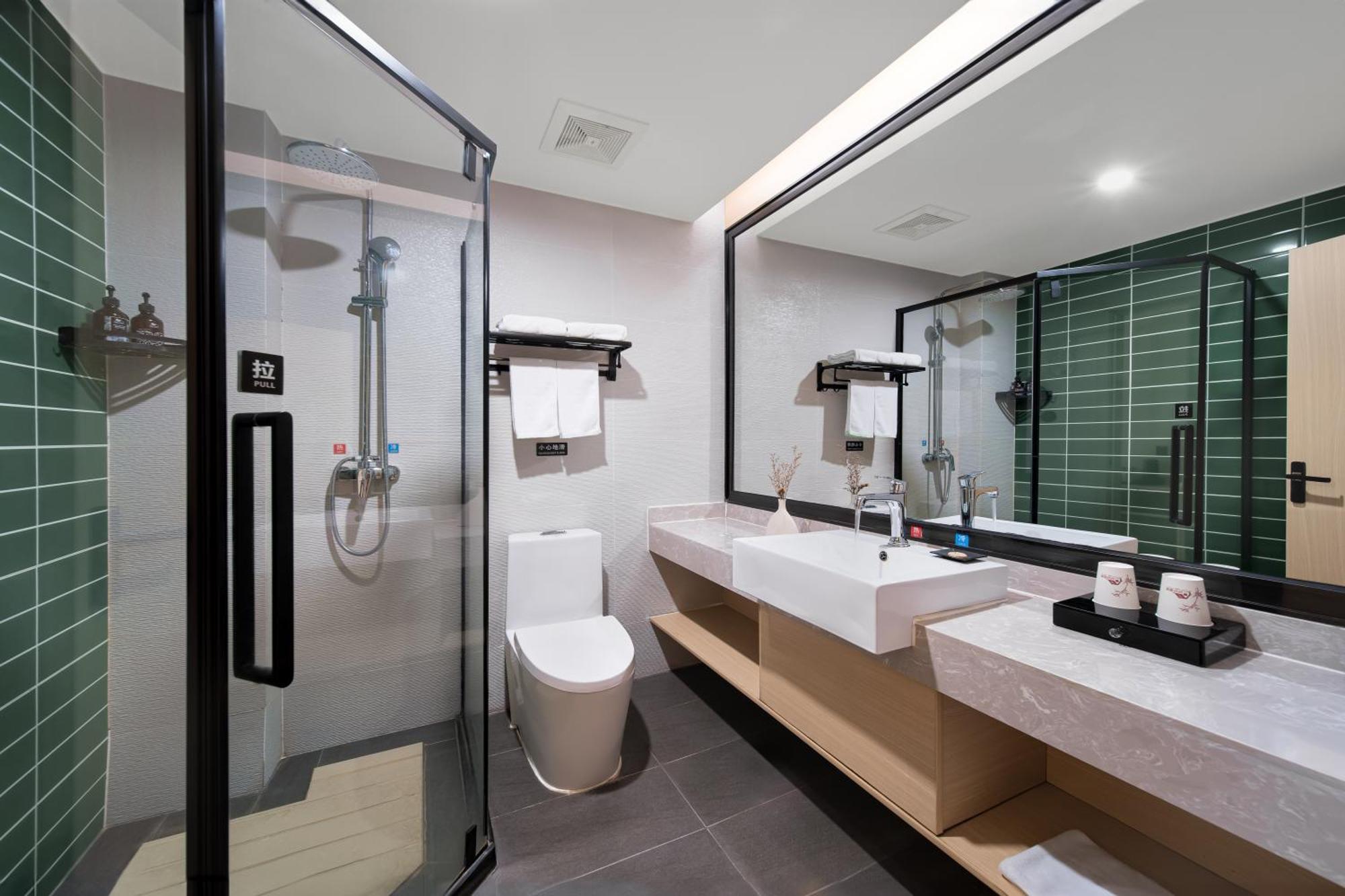 Bai Ling Hotel Nanning Eksteriør bilde